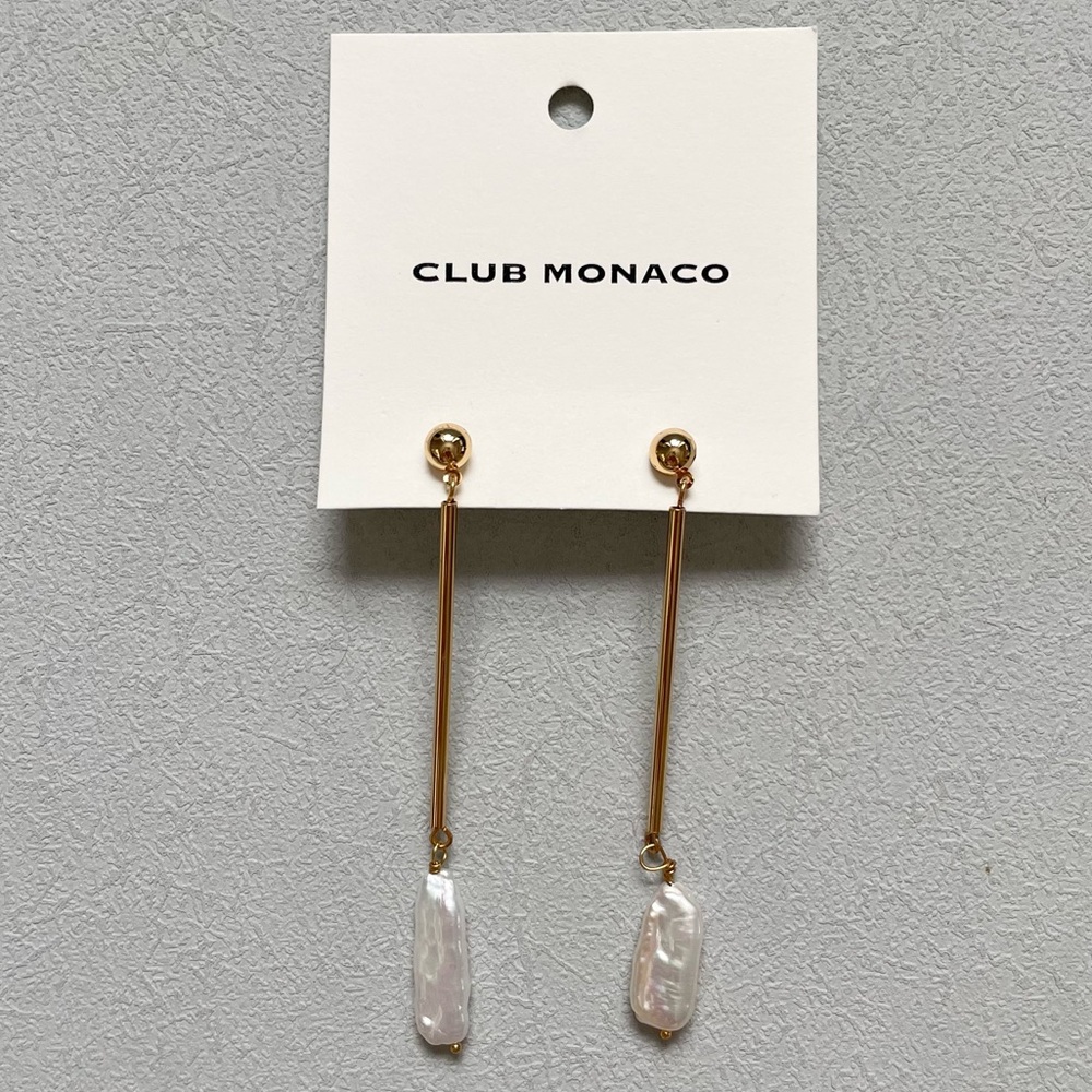 NWT Club Monaco Pearl Bar Earring